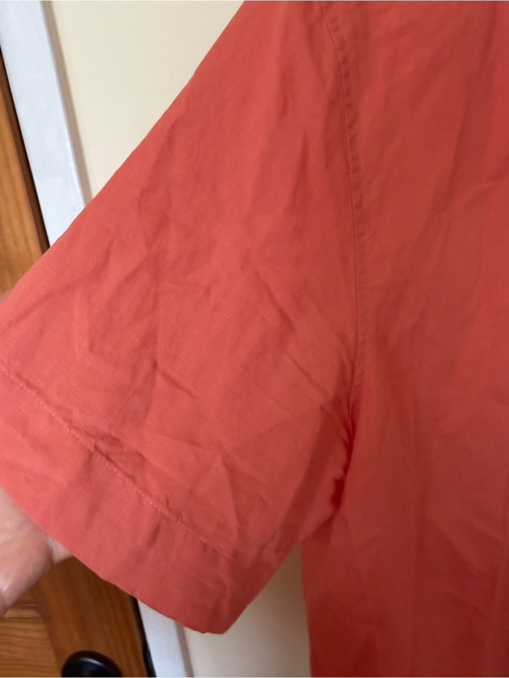 Uniqlo Coral Rayon And linen Blend Short-Sleeve Button Down Shirt - Picture 3 of 8